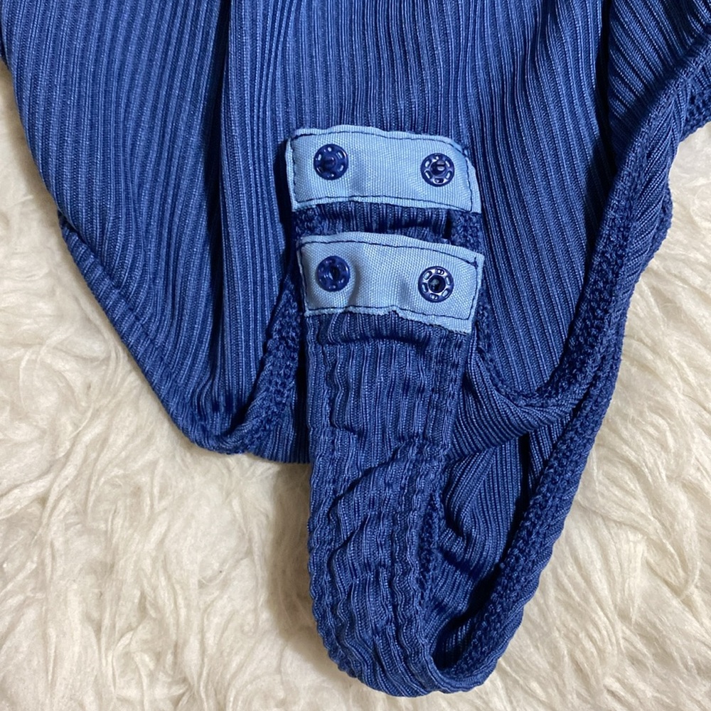 Free People Tied Up Ribbed Long Sleeve Bodysuit In Blue Size Medium - Picture 8 of 8